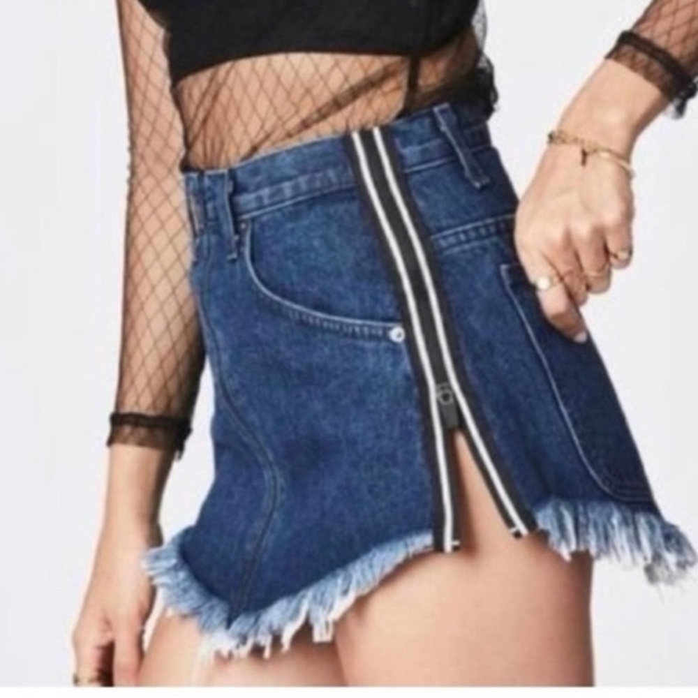 Carmar Beatrice Denim Mini Skirt Size 24